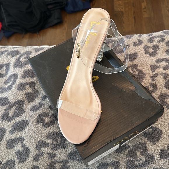 lulus medium heels - Picture 2 of 3